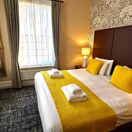 The Red Cow - Guest House-3