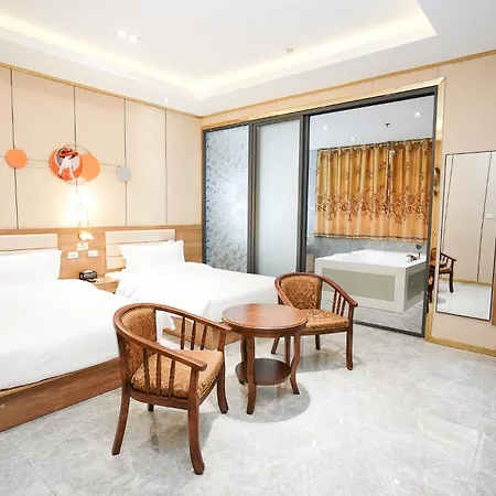 Home Me Hotel Makati-3