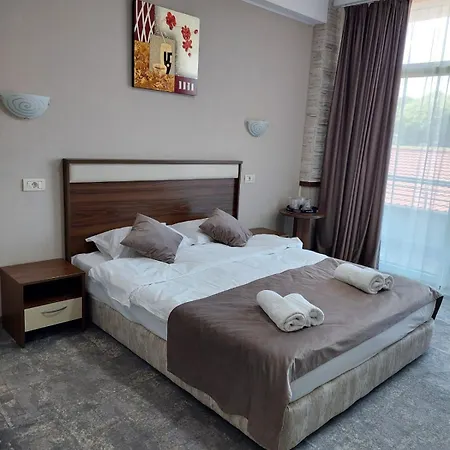 Hotel Laguna-2