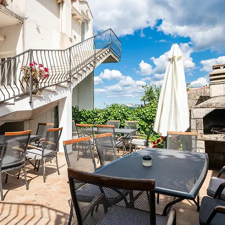 Guest House Villa Bellevue-2