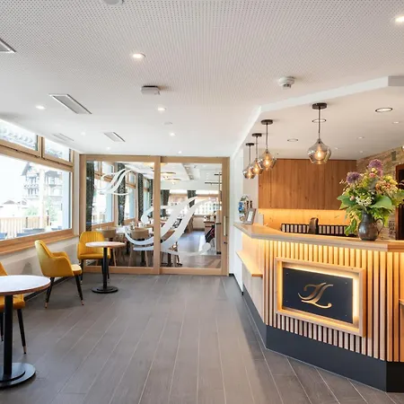 Jungfrau Lodge, Annex Crystal-3
