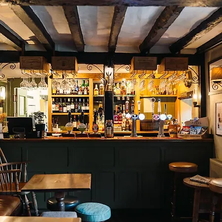 The Coach And Horses-2