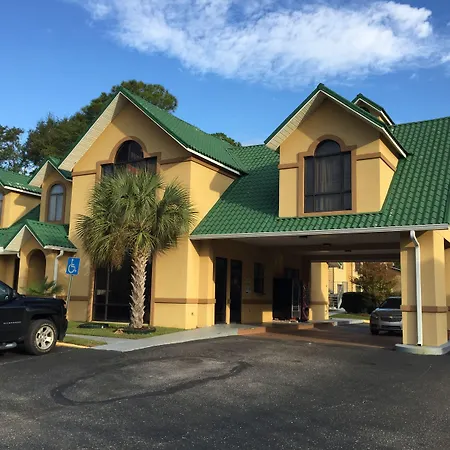 Howard Johnson By Wyndham Dothan-3