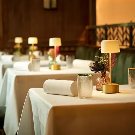 Flemings Mayfair - Small Luxury Hotel Of The World-3