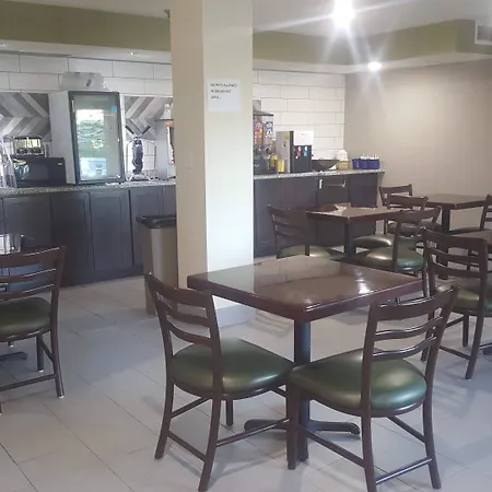 Days Inn By Wyndham West Des Moines - Clive-3