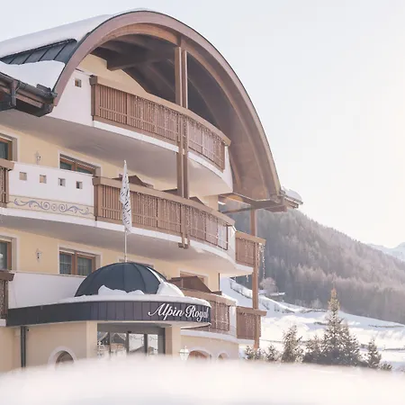 Wellness Refugium&Resort Hotel Alpin Royal-3