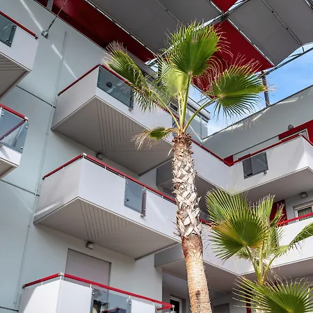 Domino Suite Hotel & Residence-3