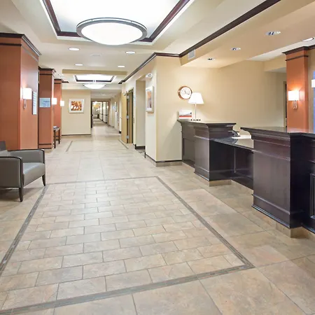 Holiday Inn Express Hotel & Suites Minot South By Ihg-3