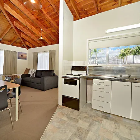 Takapuna Motor Lodge-2