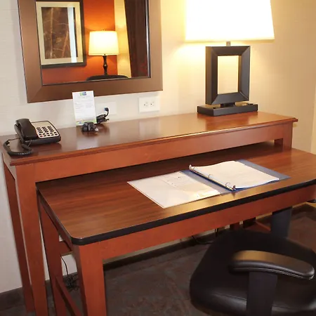 Holiday Inn Express & Suites Paducah West By Ihg-3