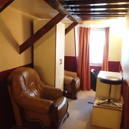 Hotel Du Pont Neuf-2