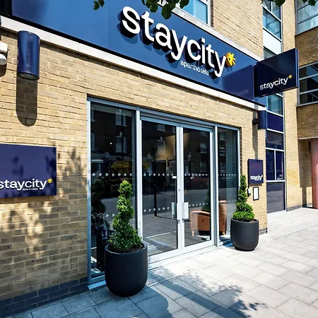 Staycity Aparthotels London Greenwich High Road-3