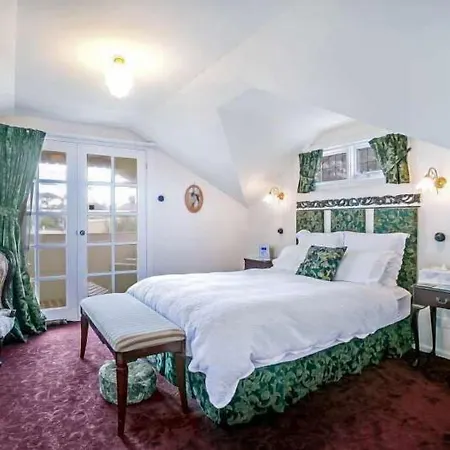 Mornington Bed And Breakfast-2