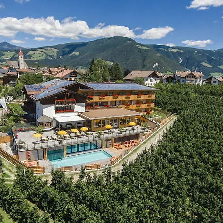 Hotel Jonathan-2