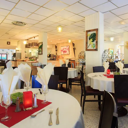 Hotel Club Le Capet-3