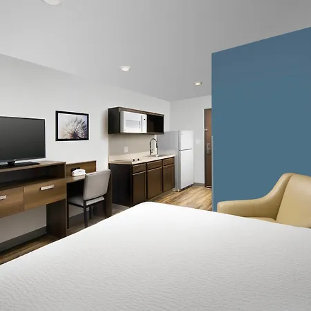 Woodspring Suites Broken Arrow-3