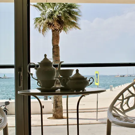 Galeria Valeria Seaside Downtown - Mag Quaint & Elegant Boutique Hotels-2