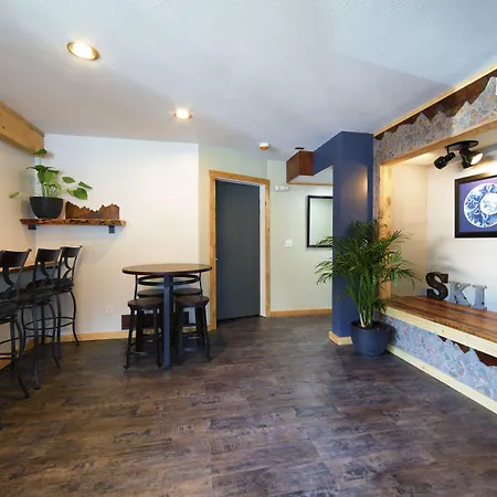 Ski Inn-3