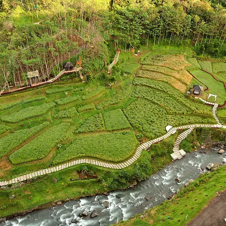 Le Eminence Puncak Hotel Convention & Resort-3