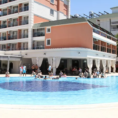 Insula Resort & Spa-2