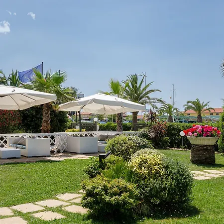 Hotel Siesta-3