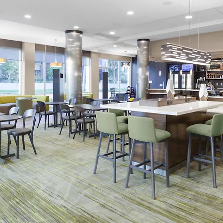 Courtyard By Marriott Deland Historic Downtown-3