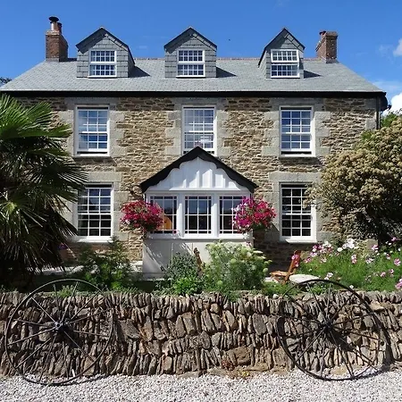 Pengelly Farmhouse B&B-2