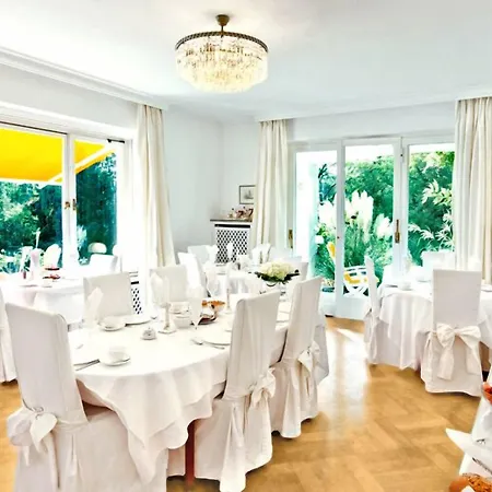 Hotel Villa Falkenberg-2