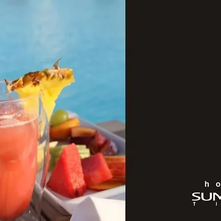 Summertime Hotel-3