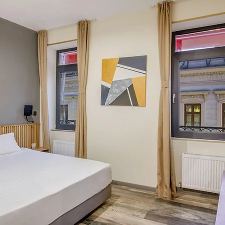 Hotel Forty One-2