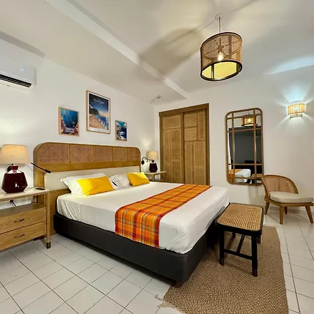 Résidence Le Vallon Guadeloupe Parc Piscine Appartements&Studios&Services hôteliers à la carte-3