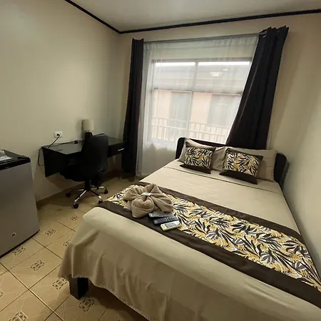 Hotel Del Rio-3