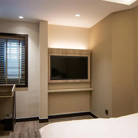 Aqueen Prestige Hotel Lavender-3