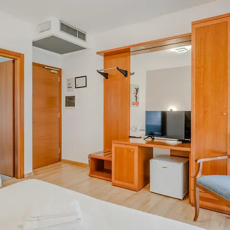 Hotel Nuova Barcaccia-2