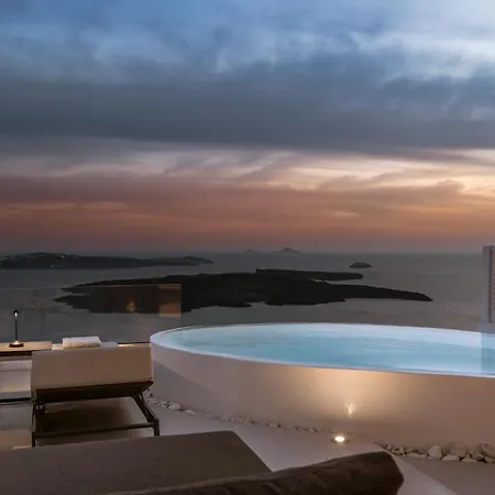 Aqua Luxury Suites by NOMÉE Hospitality Group-2