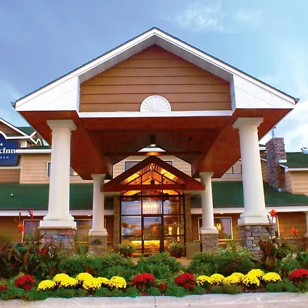 Americinn By Wyndham Okoboji-2