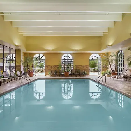 Embassy Suites Greenville Golf Resort & Conference Center-3
