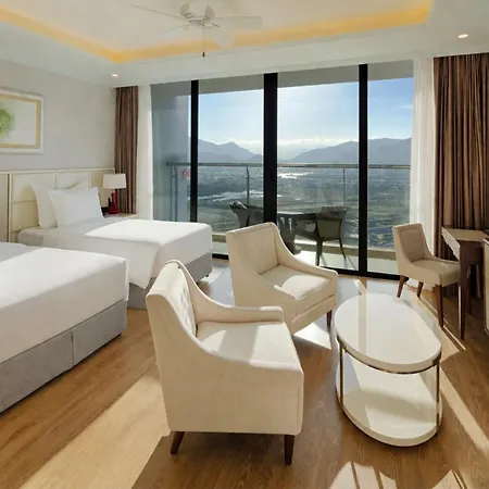 Vinpearl Beachfront Nha Trang-3