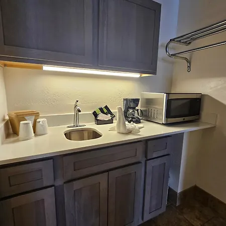 Bluegrass Extended Stay-3