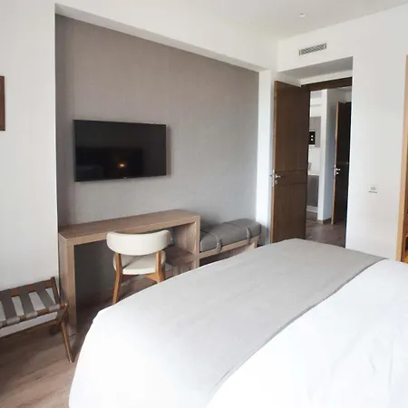 Ocean Park Hotel, Premium Suites & Wellness-3