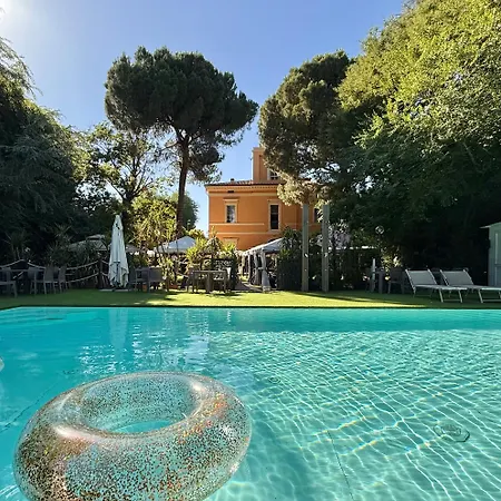 Villa Meraville Guest House-2