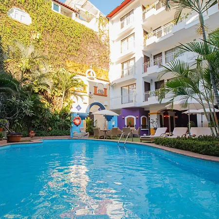 Los Arcos Suites-3