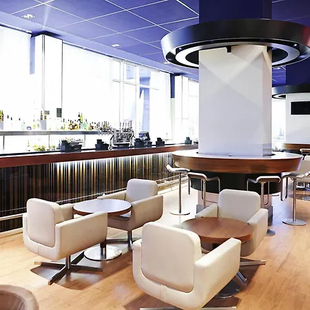 Novotel London Excel-3