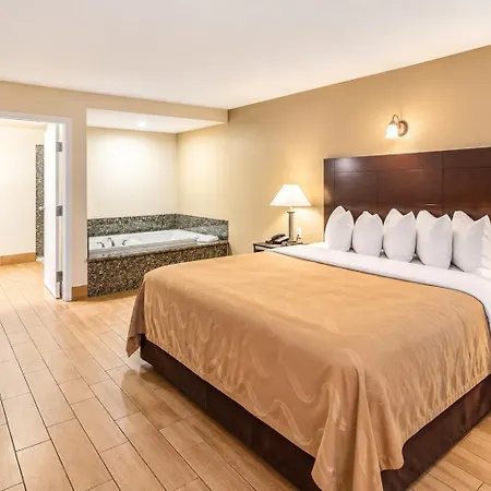 Quality Inn & Suites Near Downtown Bakersfield-3