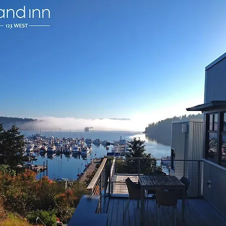 Island Inn At 123 West-2