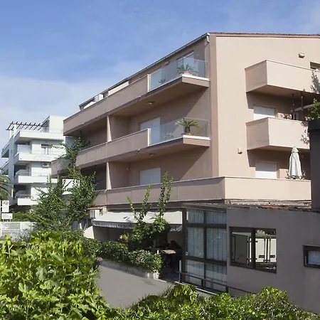 Guest house Lana-2