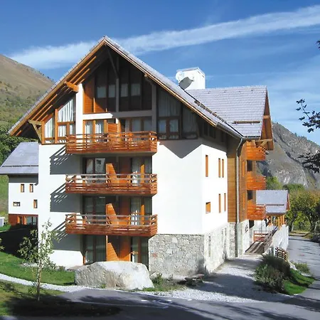 Lagrange Vacances Chalets Du Galibier-2