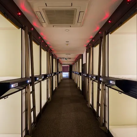 Capsule Hotel Cube Hiroshima-2