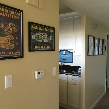 The Galvestonian 306-2