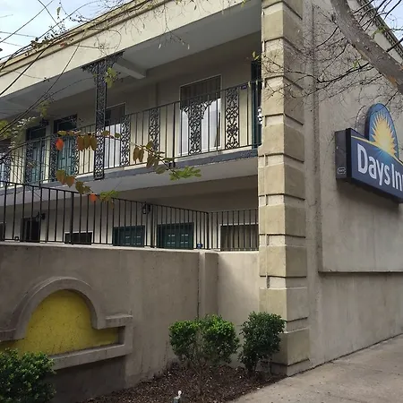 Days Inn By Wyndham Charleston Historic District-3